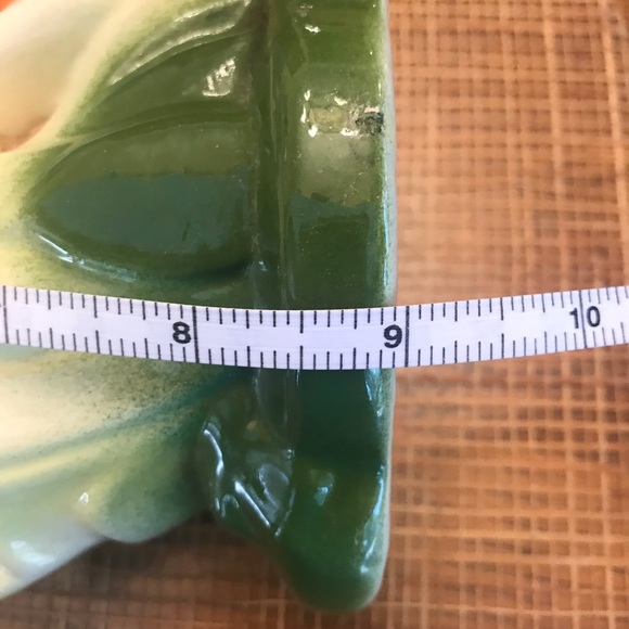 McCoy YELLOW AND GREEN SWAN VASE - Picture 6 of 12